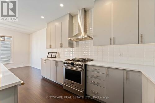 617 Kenabeek Terrace, Ottawa, ON - Indoor Photo Showing Kitchen With Upgraded Kitchen