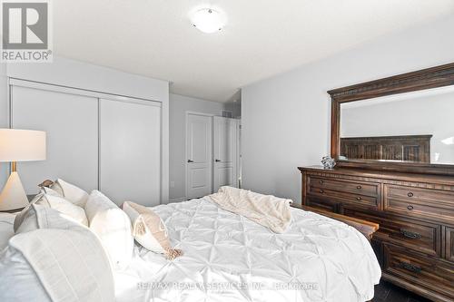 13 Fenchurch Drive, Brampton, ON - Indoor Photo Showing Bedroom
