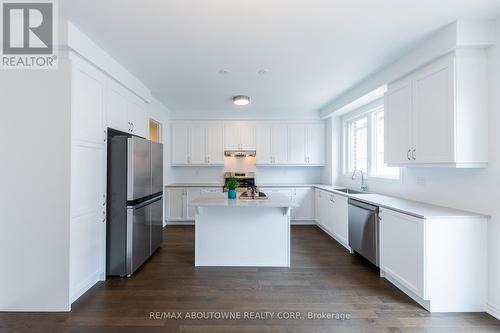 3028 Merrick Road, Oakville, ON - Indoor Photo Showing Kitchen With Stainless Steel Kitchen