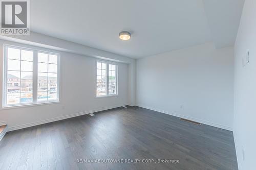 3028 Merrick Road, Oakville, ON - Indoor Photo Showing Other Room