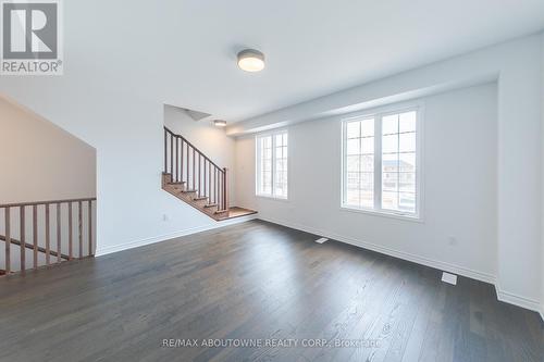 3028 Merrick Road, Oakville, ON - Indoor Photo Showing Other Room