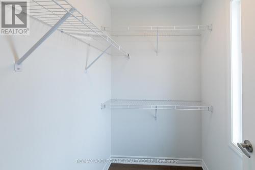 3028 Merrick Road, Oakville, ON - Indoor With Storage