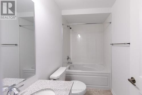 3028 Merrick Road, Oakville, ON - Indoor Photo Showing Bathroom