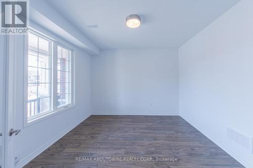 3028 Merrick Road, Oakville, ON - Indoor Photo Showing Other Room