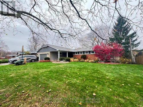 28 Marsdale Drive, St. Catharines (Glendale/Glenridge), ON - Outdoor With Deck Patio Veranda