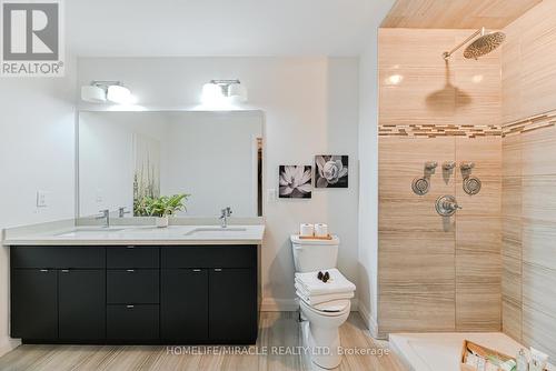 15 - 35 Midhurst Heights, Hamilton, ON - Indoor Photo Showing Bathroom