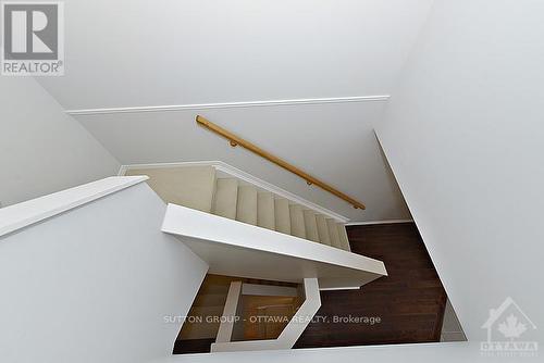 17 Glenhaven Private, Ottawa, ON - Indoor Photo Showing Other Room