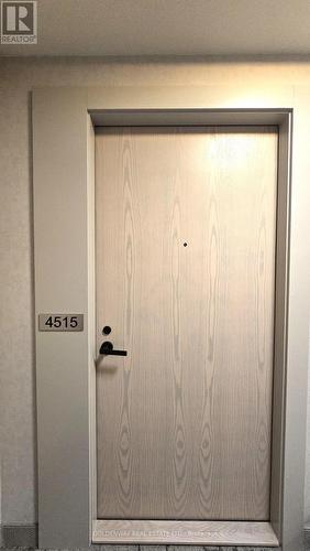 4515 - 8 Interchange Way, Vaughan, ON - Indoor