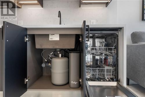 180 George Street Unit# Ph208, Ottawa, ON - Indoor