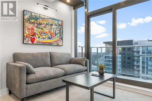 180 George Street Unit# Ph208, Ottawa, ON - Indoor Photo Showing Living Room