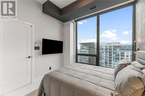 180 George Street Unit# Ph208, Ottawa, ON - Indoor Photo Showing Bedroom