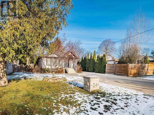 24 Cowley Avenue, Toronto, ON - Outdoor