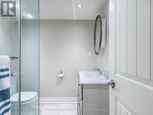 24 Cowley Avenue, Toronto, ON - Indoor Photo Showing Bathroom