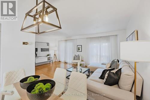 14 - 900 Dundas Street W, Mississauga, ON - Indoor Photo Showing Other Room