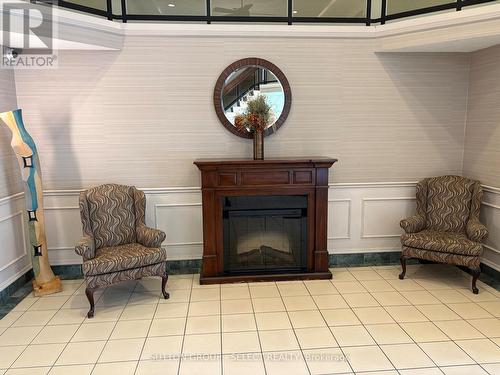 1703 - 363 Colborne Street, London East (East K), ON - Indoor With Fireplace