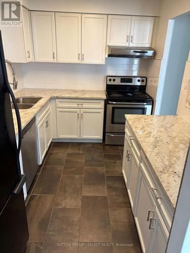 1703 - 363 Colborne Street, London East (East K), ON - Indoor Photo Showing Kitchen With Double Sink