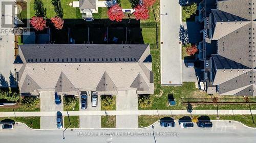 235 Bellagio Avenue, Hamilton, ON - Outdoor