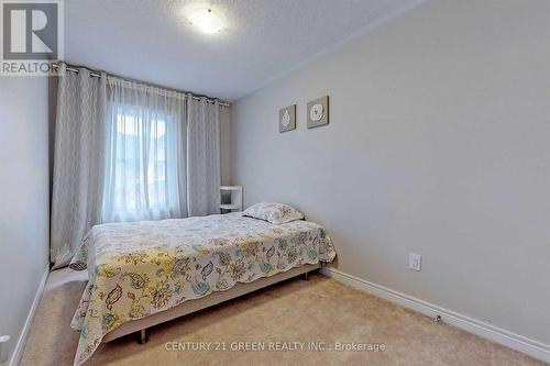 21 Cedar Lake Crescent, Brampton, ON - Indoor Photo Showing Bedroom