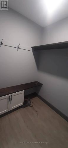 Mud Room - 1485 Rapid Road, Whitewater Region, ON - Indoor