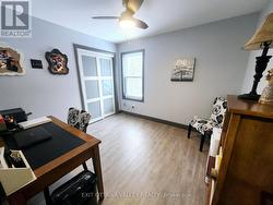 2nd bedroom. - 