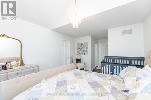 735 Brasswinds Trail, Oshawa, ON - Indoor Photo Showing Bedroom