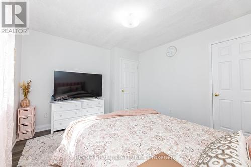 735 Brasswinds Trail, Oshawa, ON - Indoor Photo Showing Bedroom