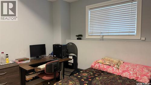 231 S Avenue N, Saskatoon, SK - Indoor Photo Showing Office