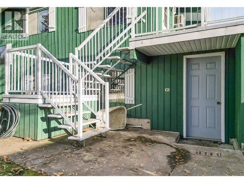 840 Matt Road, Kelowna, BC - Outdoor With Exterior