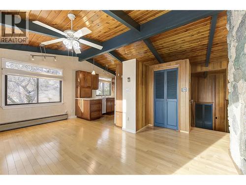 840 Matt Road, Kelowna, BC - Indoor