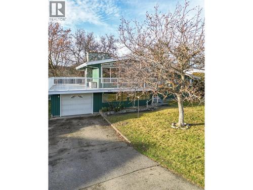 840 Matt Road, Kelowna, BC - Outdoor With Deck Patio Veranda