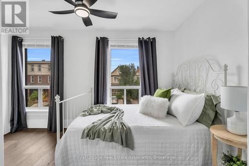 10 Gordon Street, Hamilton, ON - Indoor Photo Showing Bedroom