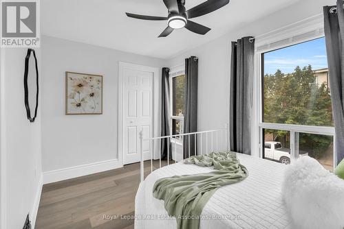 10 Gordon Street, Hamilton, ON - Indoor Photo Showing Bedroom