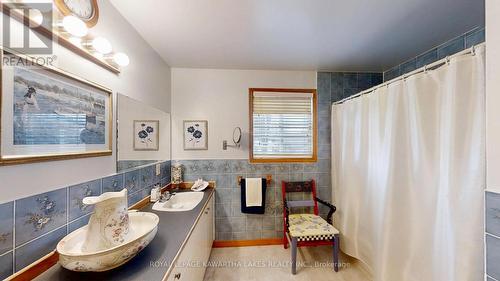 3315 Kirkfield Rd 6 Road, Kawartha Lakes (Carden), ON - Indoor Photo Showing Bathroom