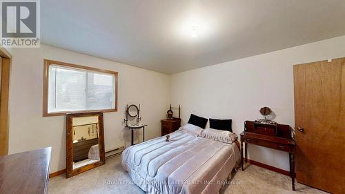 3315 Kirkfield Rd 6 Road, Kawartha Lakes (Carden), ON - Indoor Photo Showing Bedroom