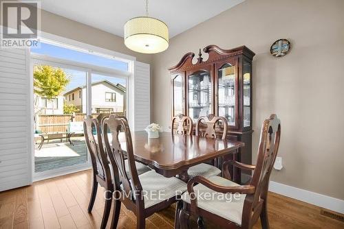 2221 Tribalwood Street, London North (North E), ON - Indoor Photo Showing Dining Room
