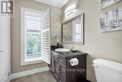 2221 Tribalwood Street, London North (North E), ON - Indoor Photo Showing Bathroom