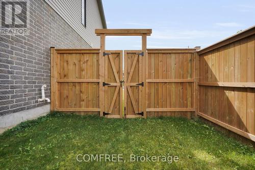 2221 Tribalwood Street, London North (North E), ON - Outdoor With Exterior