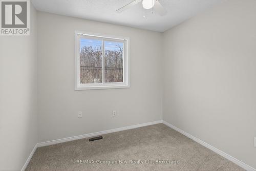 836 Coral Springs Lane, Midland, ON - Indoor Photo Showing Other Room