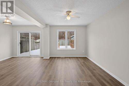 836 Coral Springs Lane, Midland, ON - Indoor Photo Showing Other Room