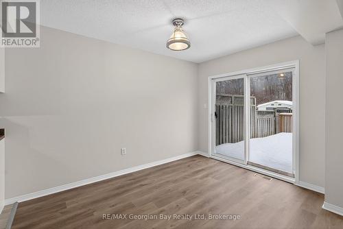 836 Coral Springs Lane, Midland, ON - Indoor Photo Showing Other Room