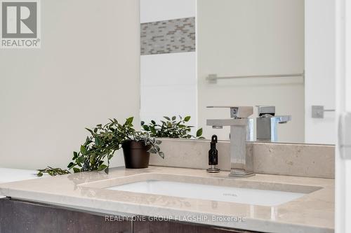 1909 - 510 Curran Place, Mississauga, ON - Indoor