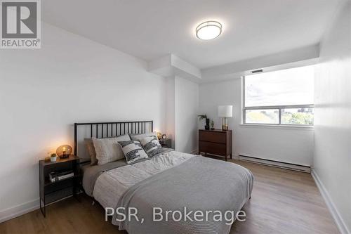 707 - 240 Markland Drive, Toronto, ON - Indoor Photo Showing Bedroom