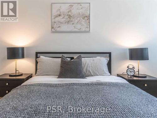 501 - 240 Markland Drive, Toronto, ON - Indoor Photo Showing Bedroom