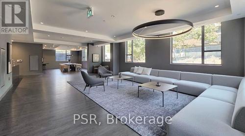 501 - 240 Markland Drive, Toronto, ON - Indoor