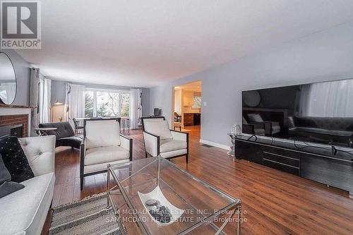 1730 Sunningdale Bend, Mississauga, ON - Indoor Photo Showing Living Room With Fireplace