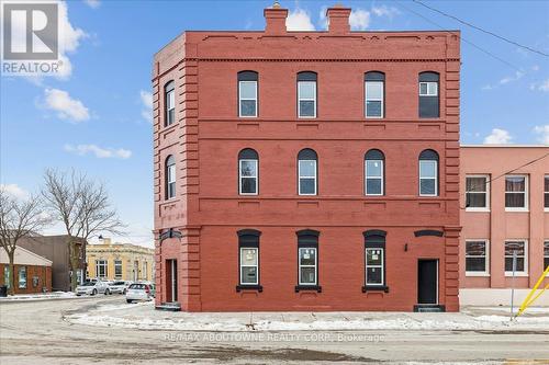 2 - 68 Peel Street, Norfolk, ON - Outdoor