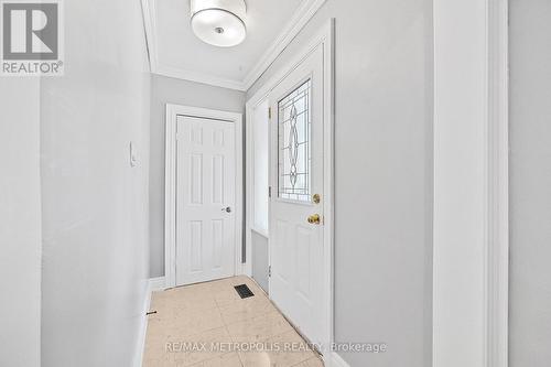 Main - 228 Penn Avenue S, Newmarket, ON - Indoor Photo Showing Other Room