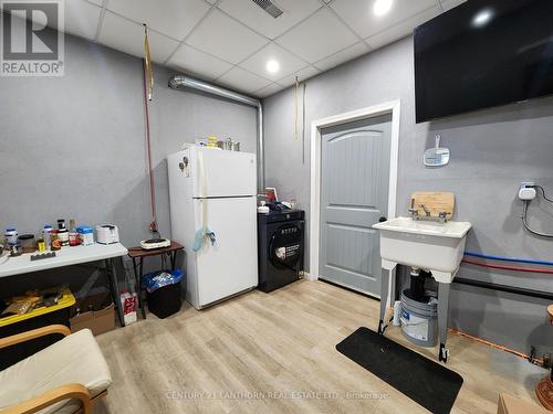 10 Cannifton Road, Belleville (Belleville Ward), ON 