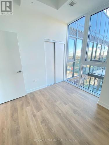 822 - 1037 The Queensway, Toronto, ON - Indoor Photo Showing Other Room