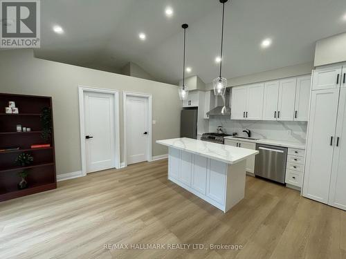 Garden - 45 Northcliffe Boulevard, Toronto, ON - Indoor Photo Showing Kitchen With Upgraded Kitchen
